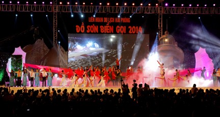 В Хайфоне открылся туристический фестиваль "Дошон – зов моря 2014" - ảnh 1
